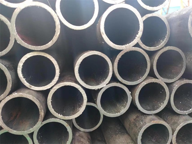 阿拉善10#结构用无缝钢管